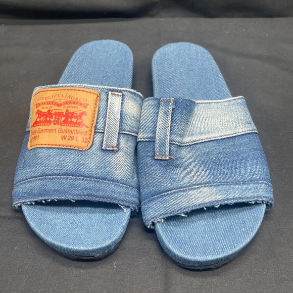 New no Tags or Box Rare Levi’s Full Denim Slider’s Estimated size 7 - Picture 2 of 7
